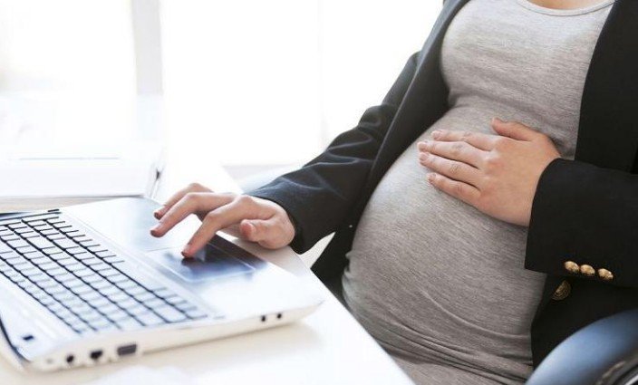 Πρόταση για αύξηση της άδειας μητρότητας στην Κύπρο σε έξι μήνες